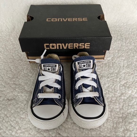 Navy Converse Chuck Taylor All star 💙 - Picture 2 of 4